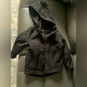 Excellent condition kids size 4 sporty jacket. Excellent no rips no fading